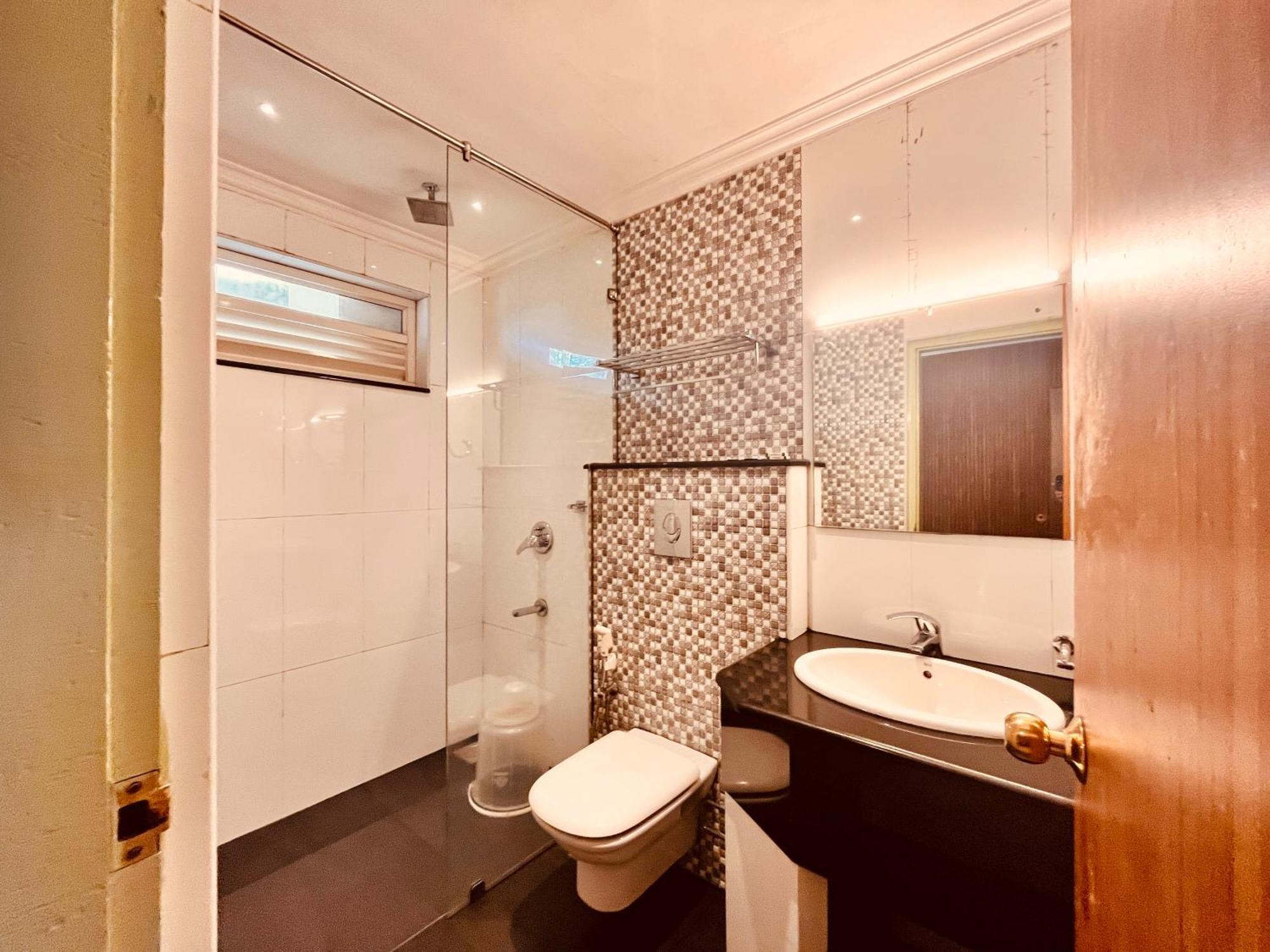 Pearl Grand Boutique Cottage In Omaxe Anandam Vrindavan - #Premium Ac Rooms With Balcony #Big Parking #Lift #Garden #Peaceful Area #Near Prem Mandir #Property Of The Year #Most Awarded 外观 照片